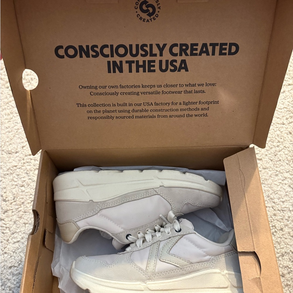 KEEN Women’s KM2 Jogger in Birch/Safari